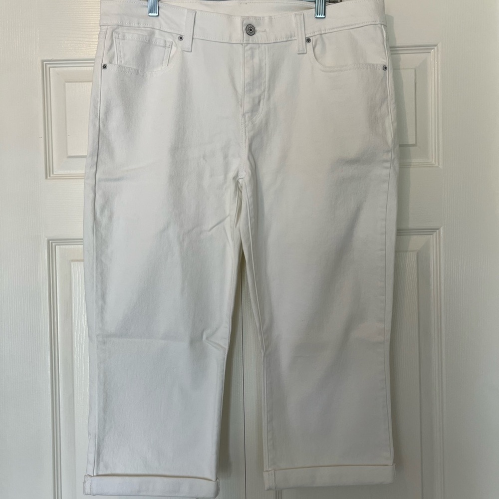 Levi's Women's White Cropped Pants